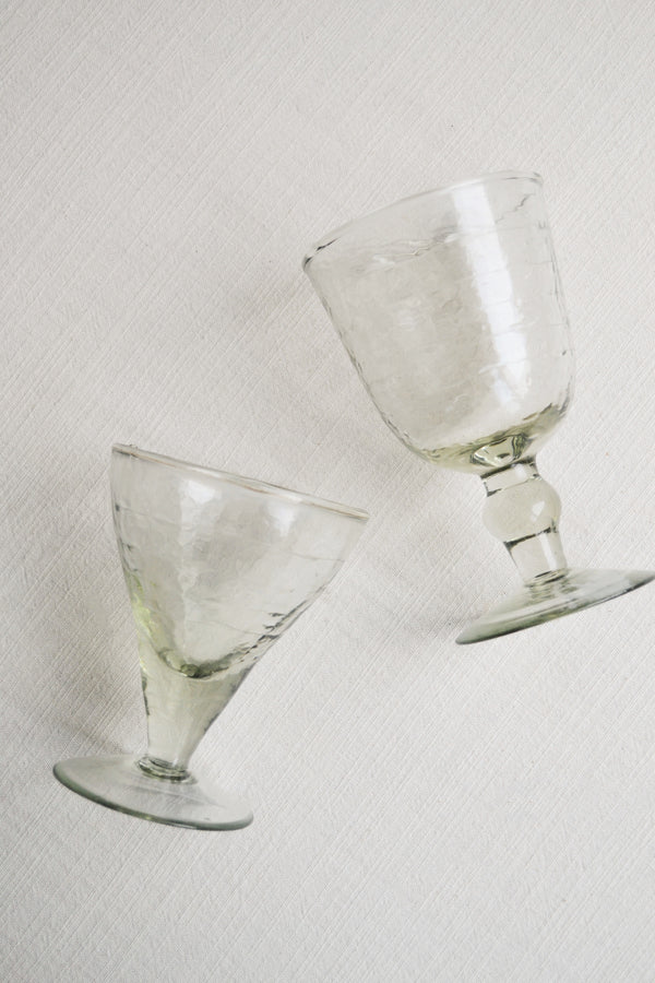 Doux Clear Hammered Etched Wine Glass