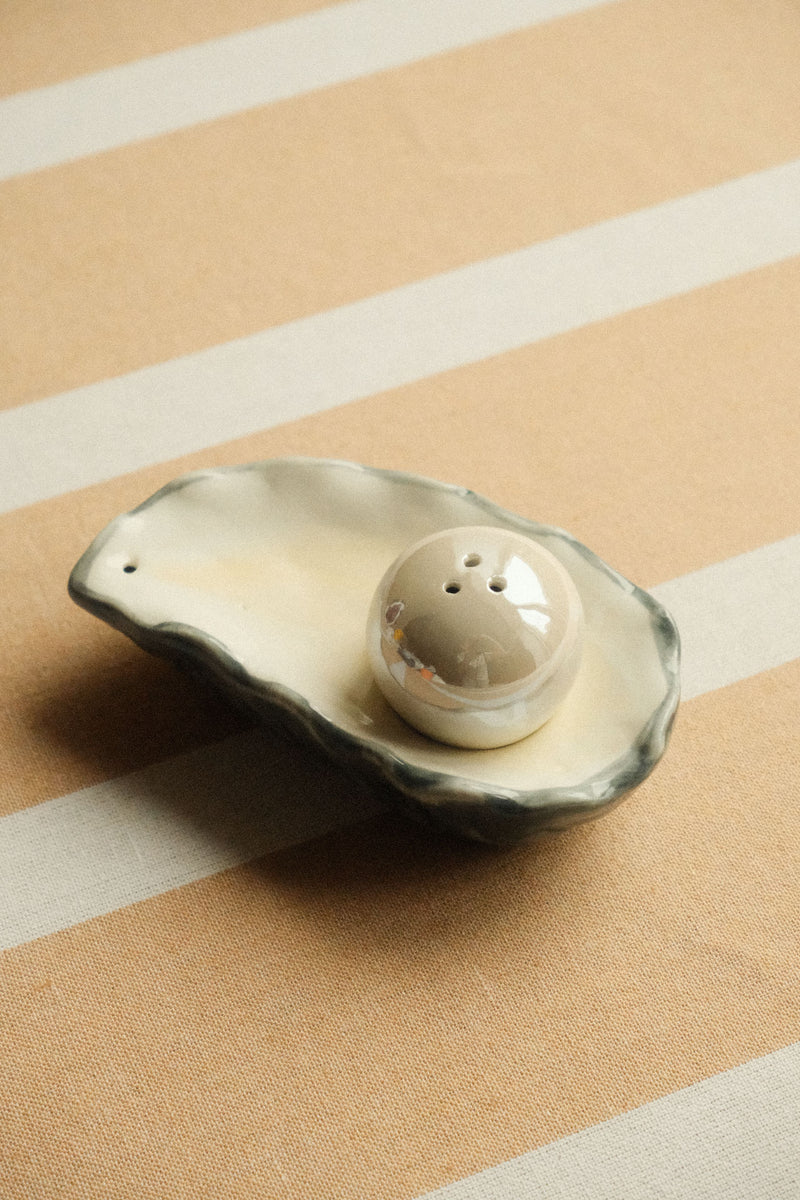 Salt and Pepper Oyster Shakers