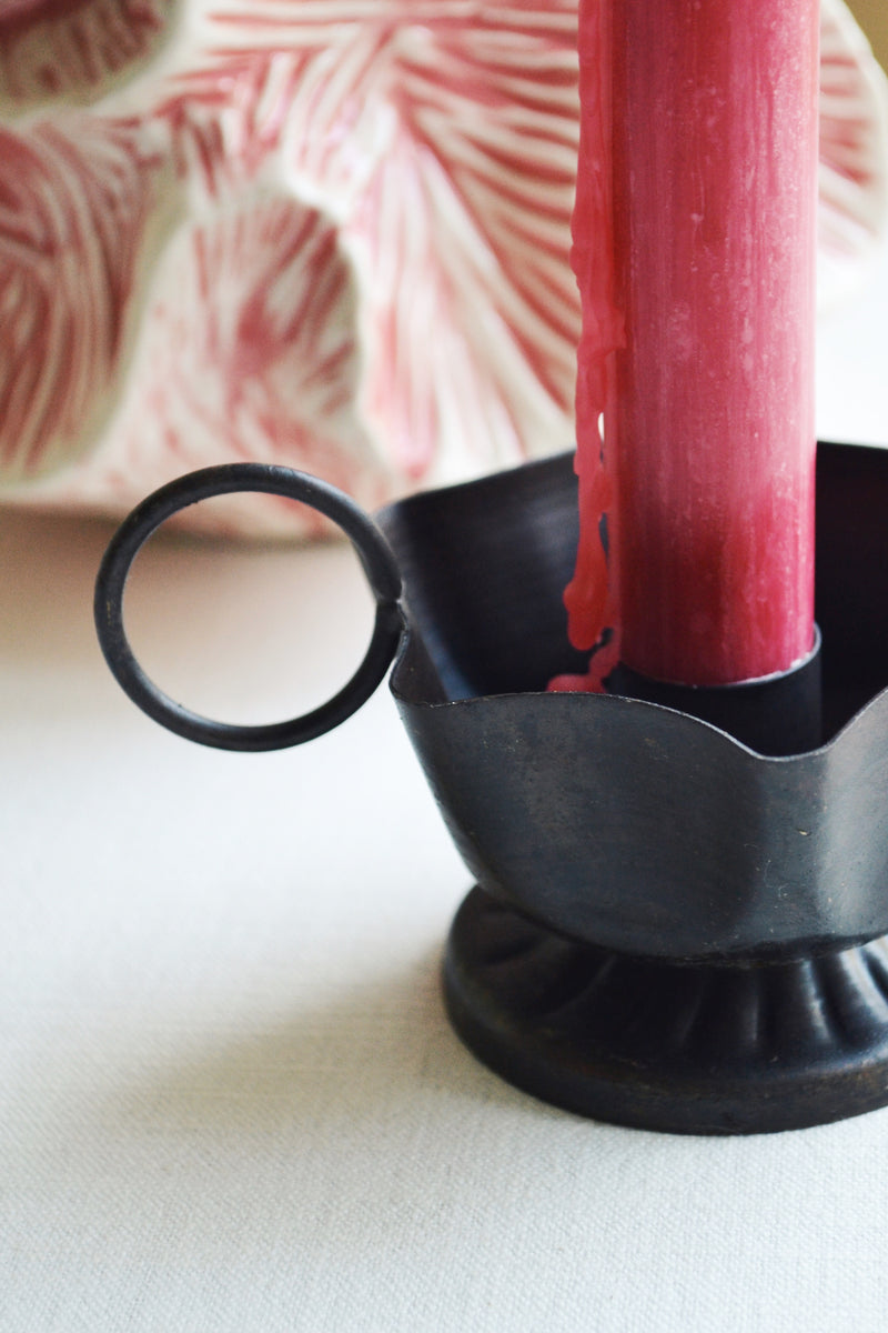 Frill Iron Candle Holder
