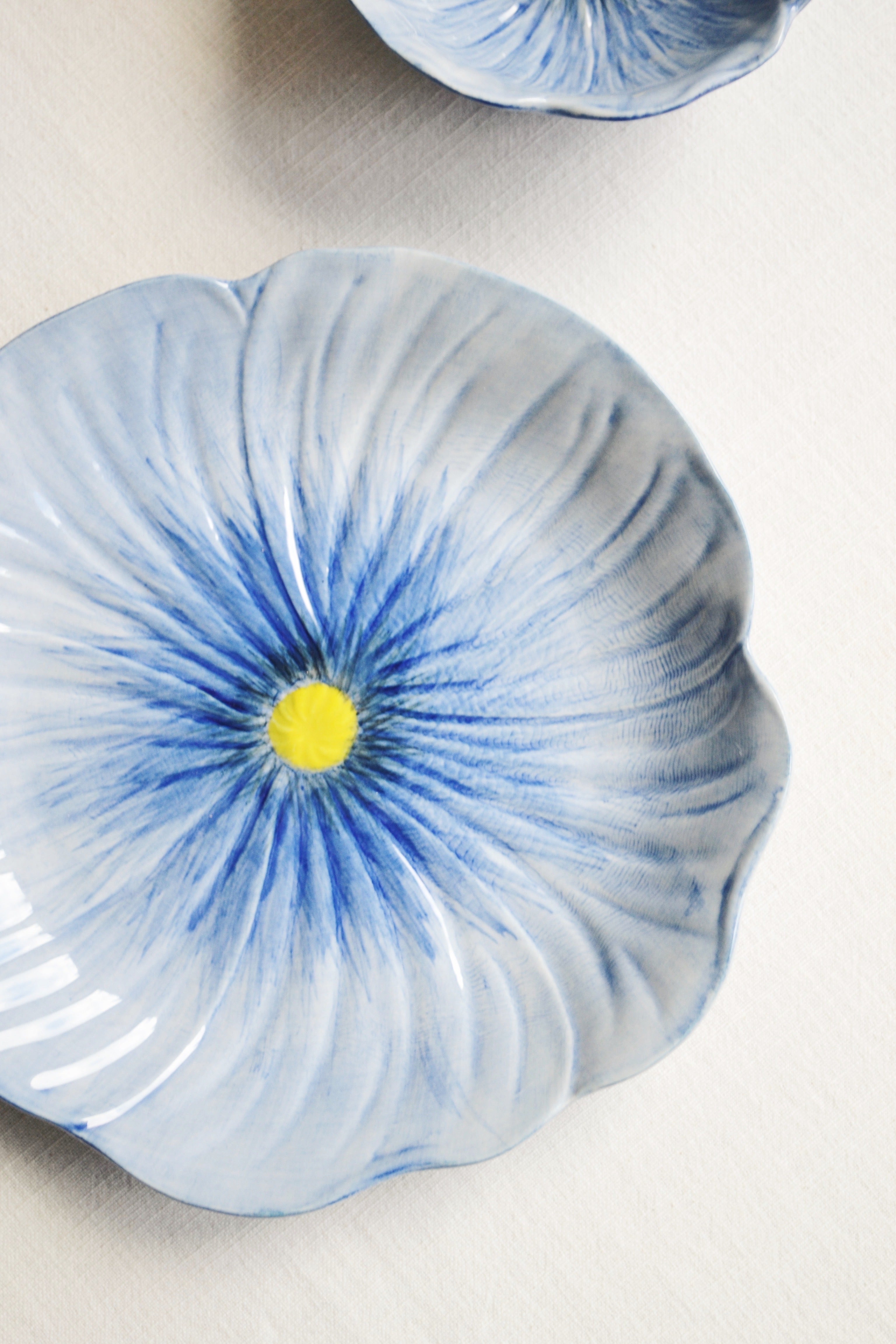 Poppy Plate - Blue – Spicer and Wood