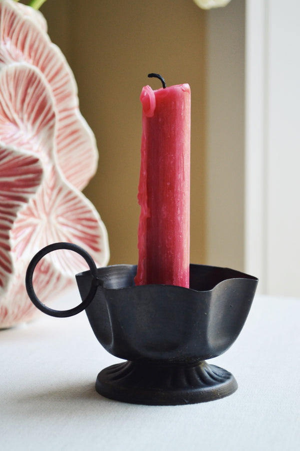 Frill Iron Candle Holder