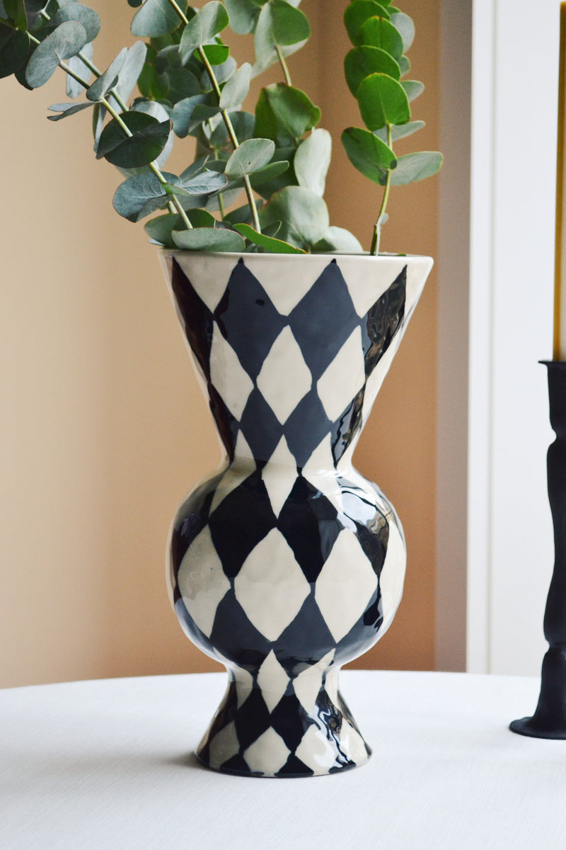 Harlequin Vase - Black