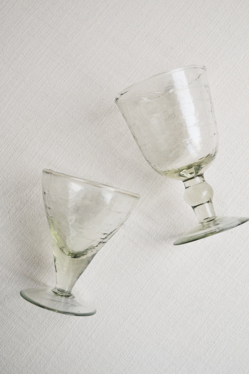 Doux Clear Hammered Etched Wine Glass