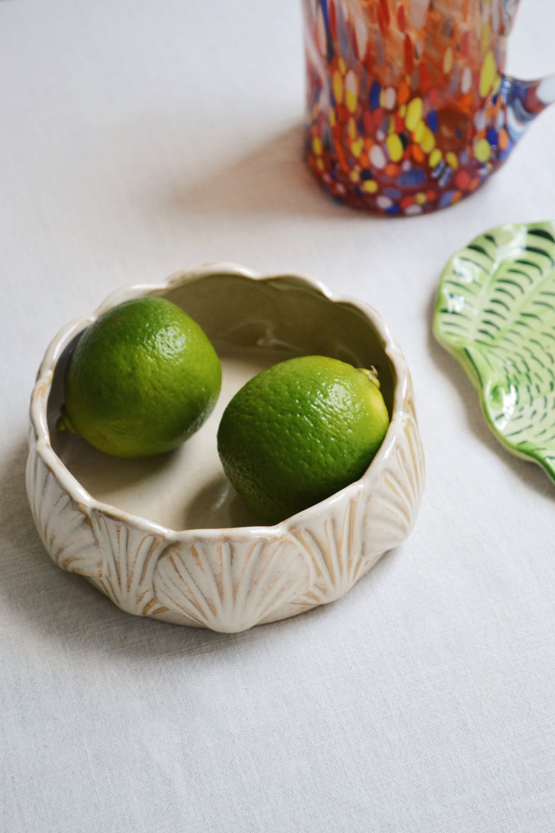 Seashell Stoneware Bowl