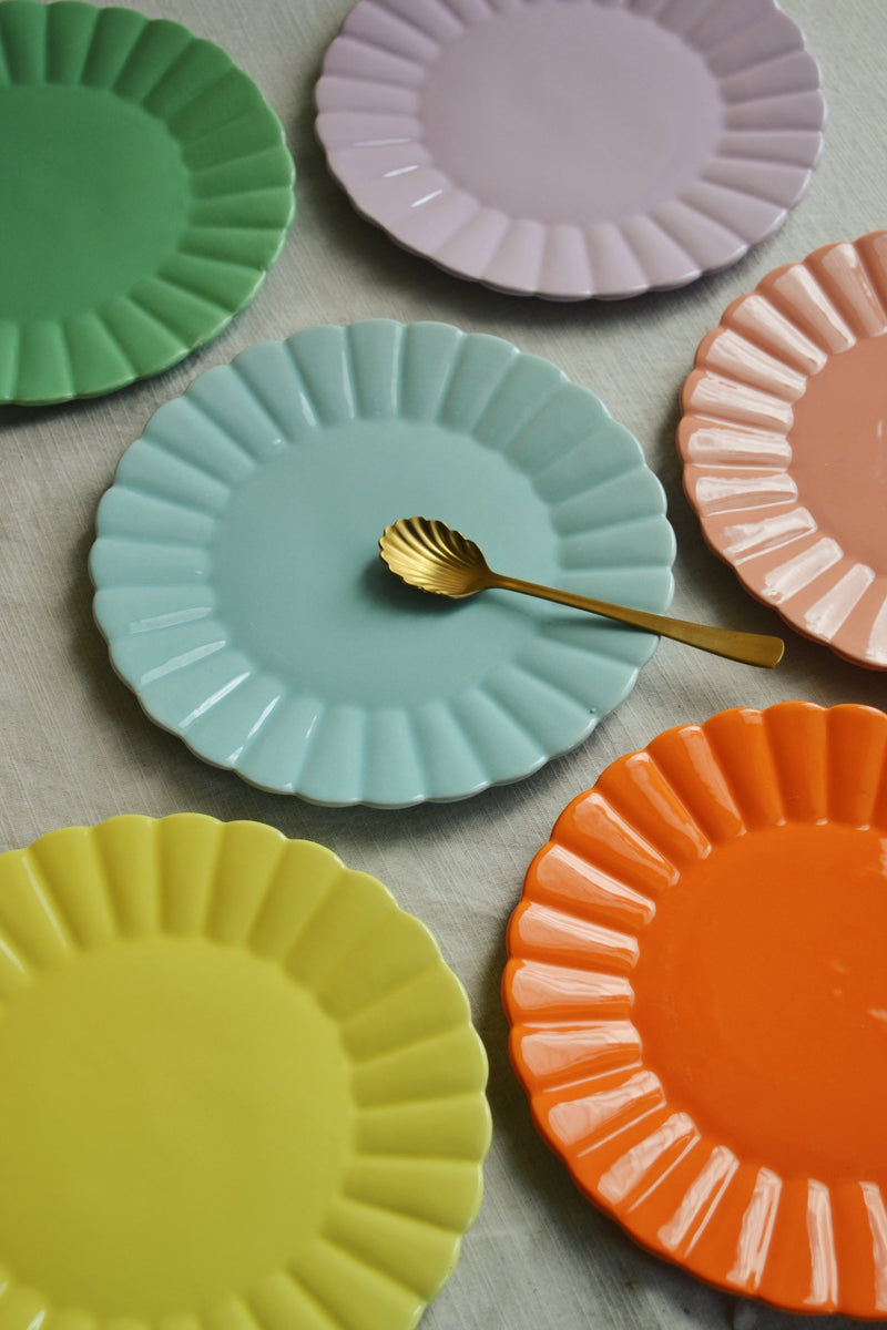 Scalloped Large Plate - Six Colours Available