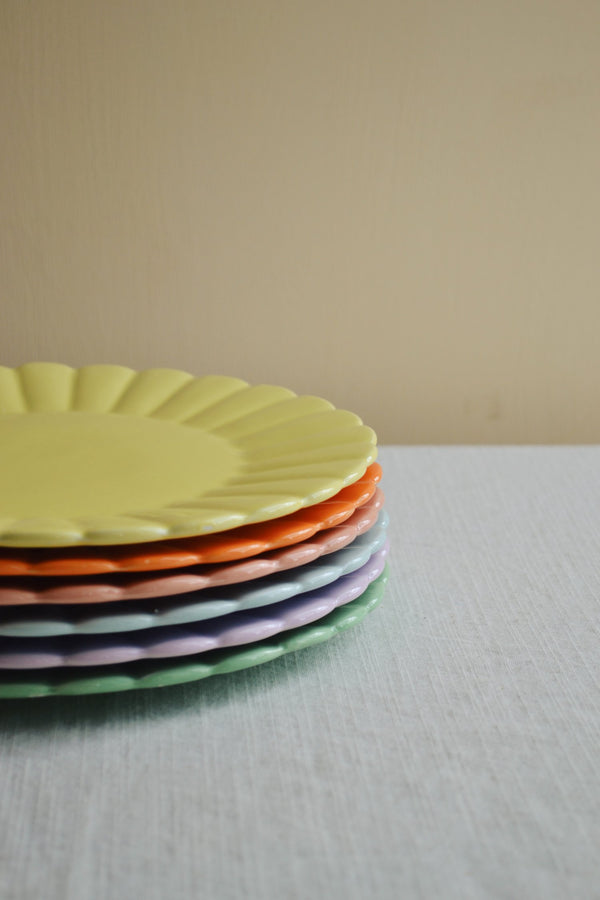 Scalloped Large Plate - Six Colours Available