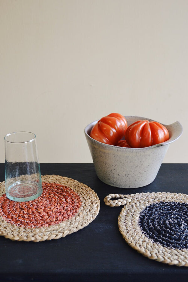 Seagrass Trivet - Two Colours Available