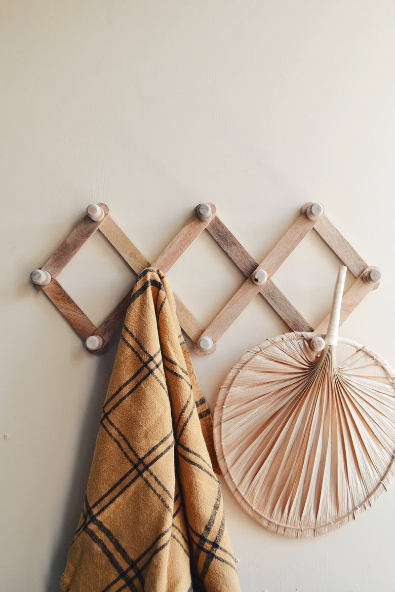 Foldable Mango Wood Wall Hanger